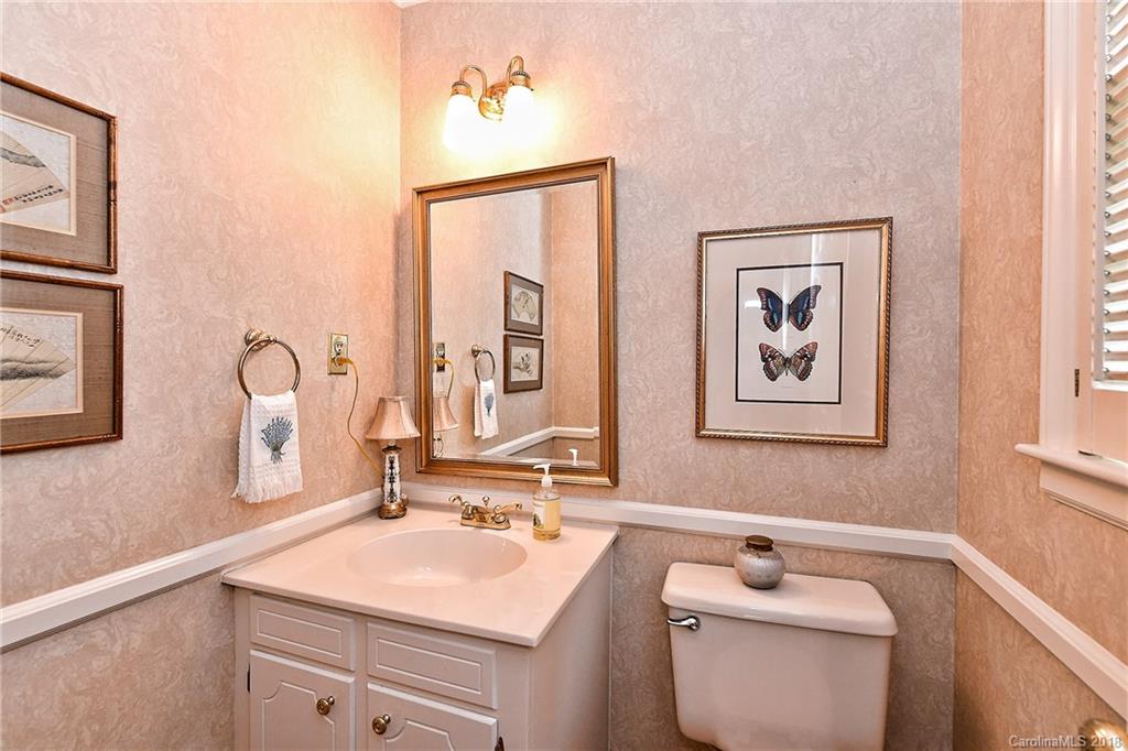 6116 Sharon Hills Road Charlotte NC 28210