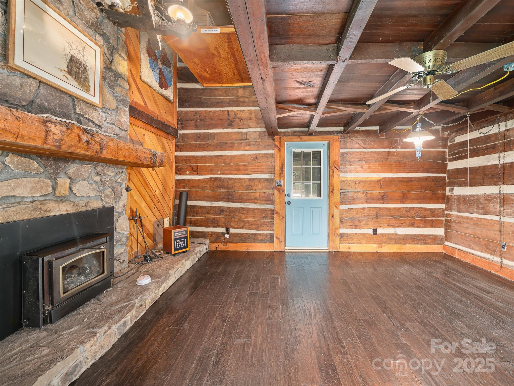 34 Mccurry Road Burnsville NC 28714