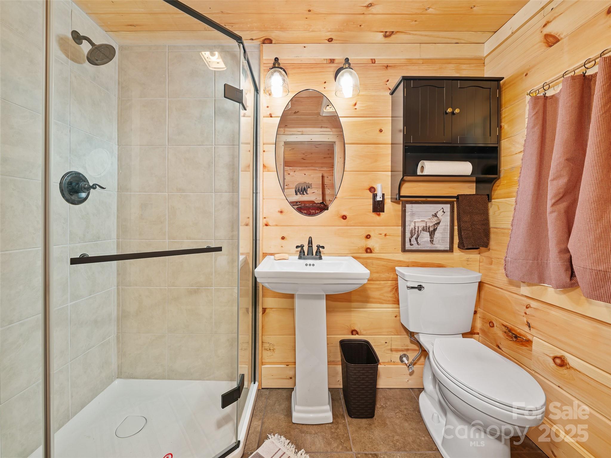 34 Mccurry Road Burnsville NC 28714