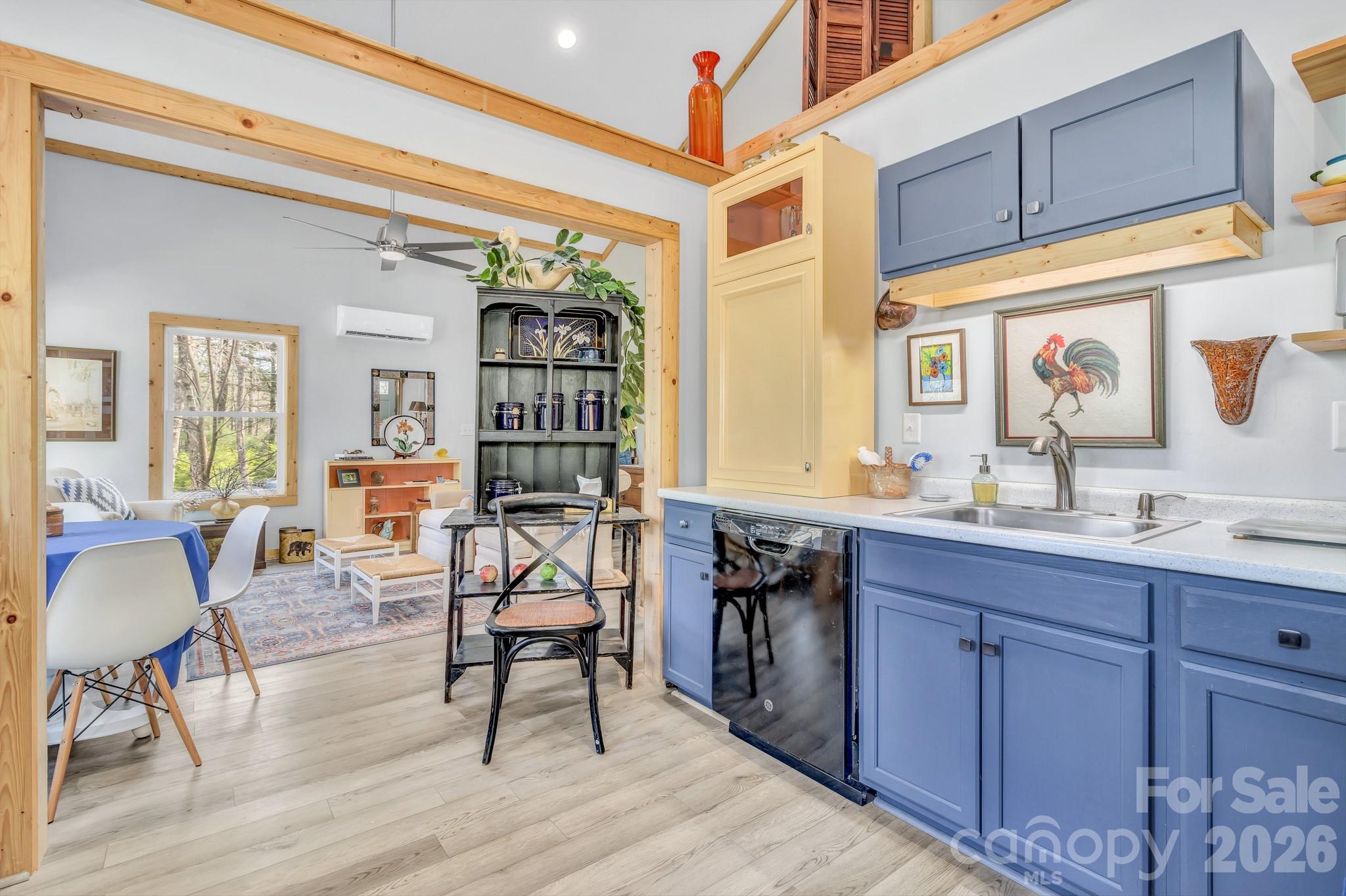 74 S Alta Vista Drive Saluda NC 28773