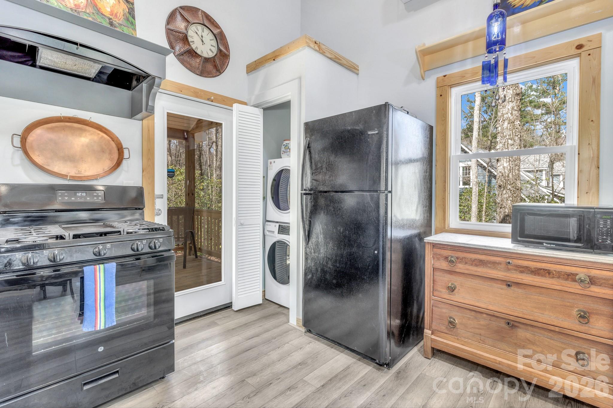74 S Alta Vista Drive Saluda NC 28773