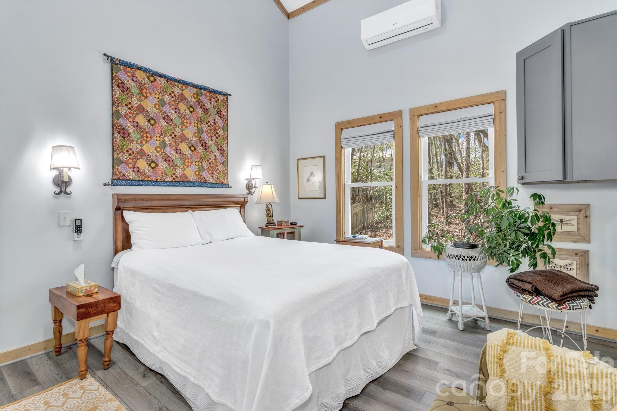 74 S Alta Vista Drive Saluda NC 28773