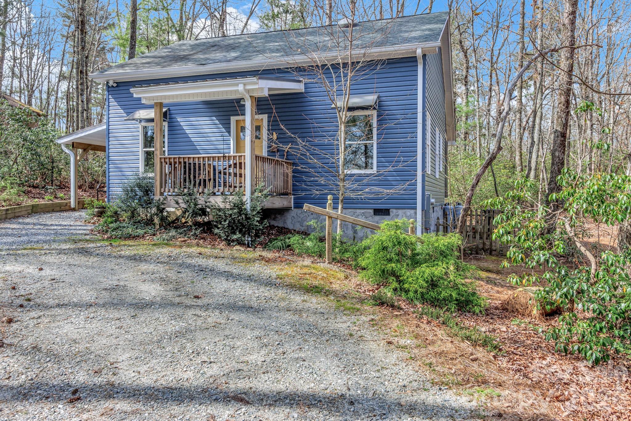 74 S Alta Vista Drive Saluda NC 28773