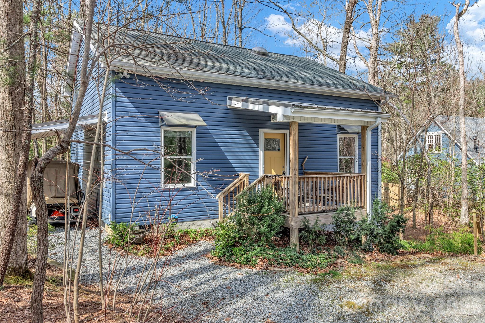 74 S Alta Vista Drive Saluda NC 28773
