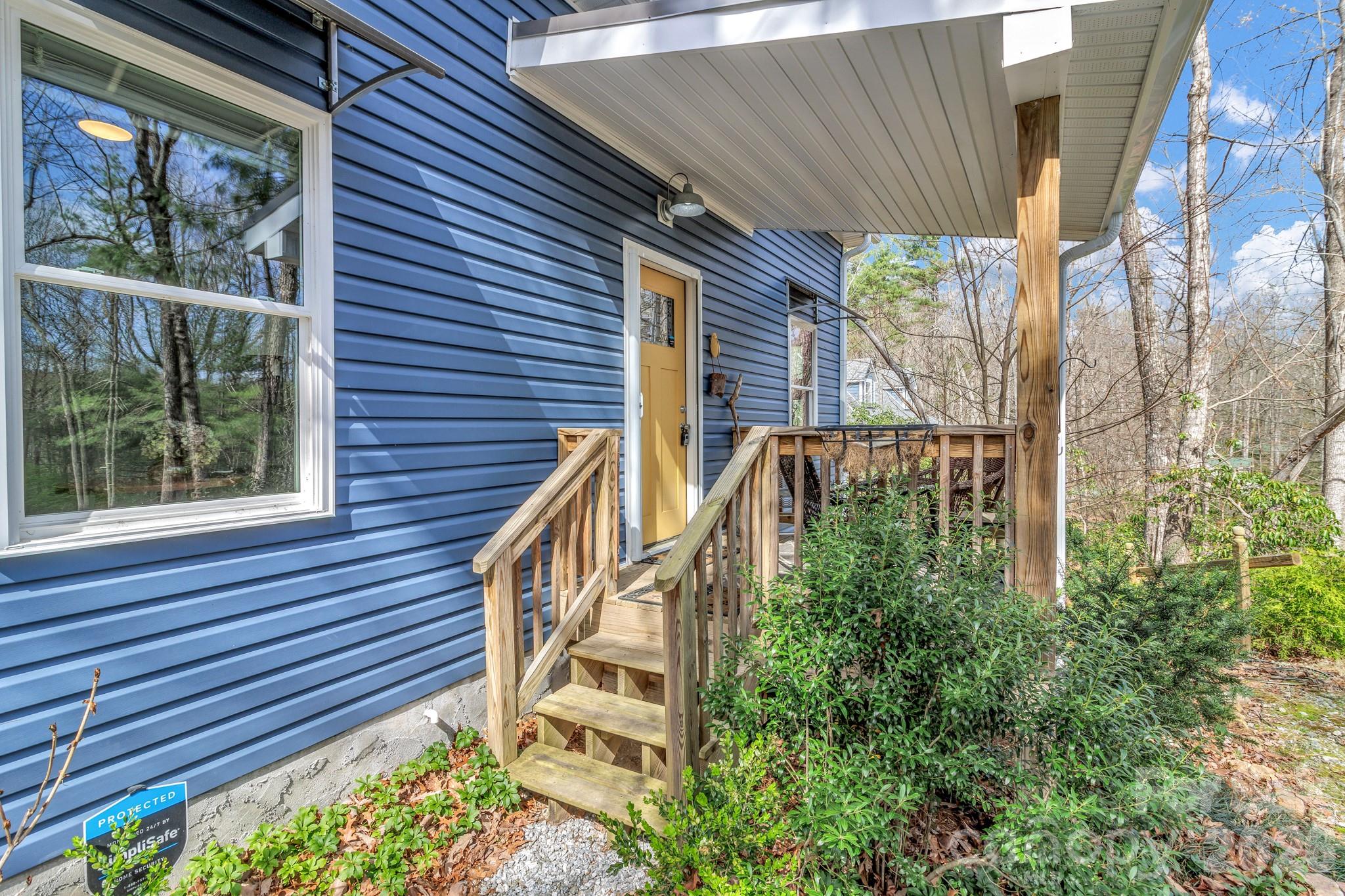 74 S Alta Vista Drive Saluda NC 28773