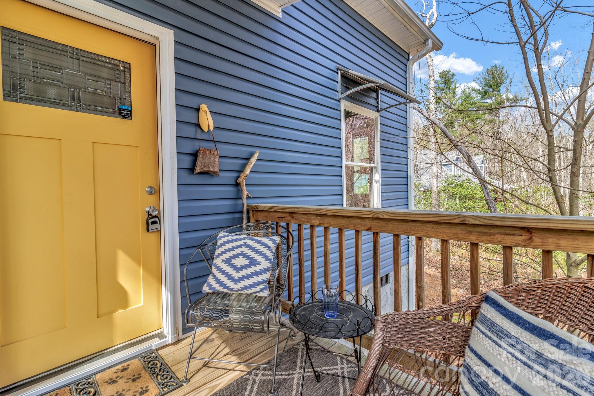 74 S Alta Vista Drive Saluda NC 28773