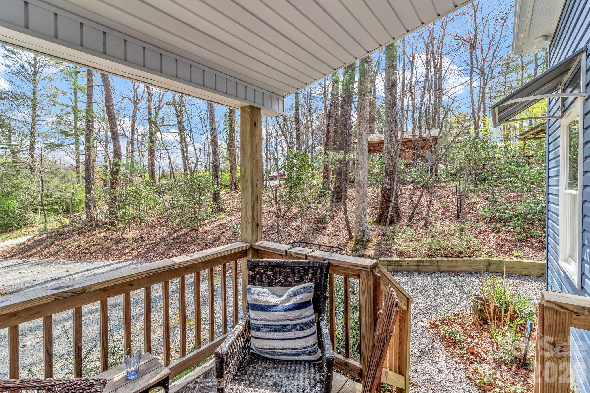 74 S Alta Vista Drive Saluda NC 28773