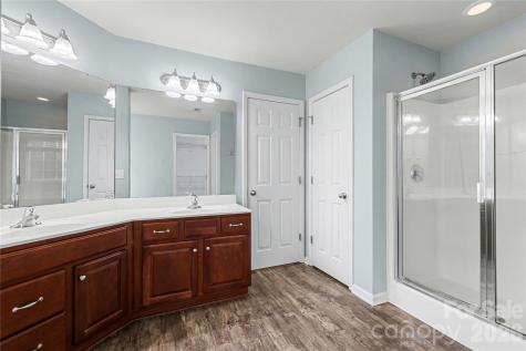 16014 Raptor Court Charlotte NC 28278