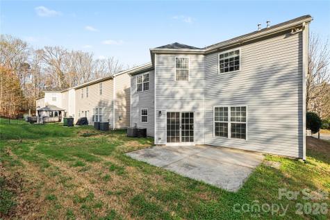 16014 Raptor Court Charlotte NC 28278