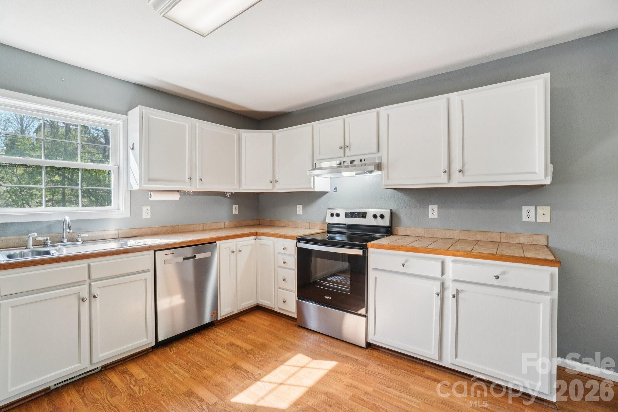153 Hudson Street Asheville NC 28806