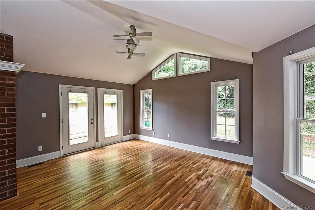 1163 Brighton Place Charlotte NC 28205