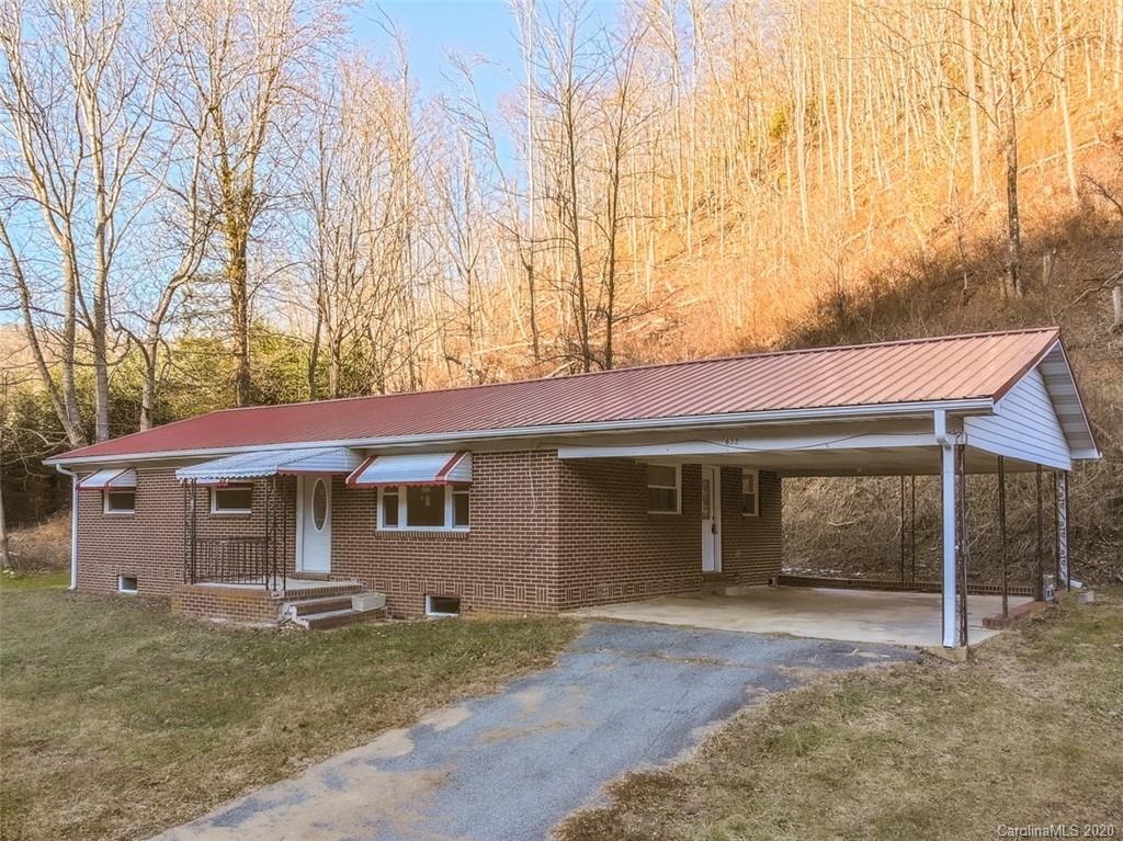 652 Roaring Creek Road Newland NC 28657