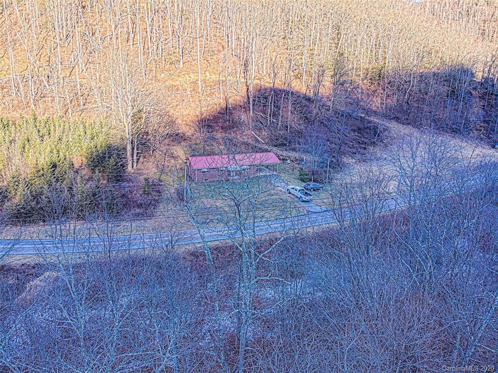 652 Roaring Creek Road Newland NC 28657