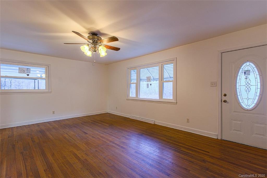 652 Roaring Creek Road Newland NC 28657