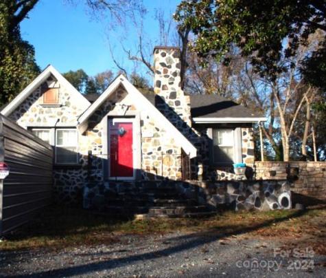 4015 Glenwood Drive Charlotte NC 28208