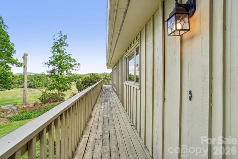 3 Greenbriar Woods Circle Etowah NC 28729