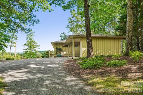 3 Greenbriar Woods Circle Etowah NC 28729