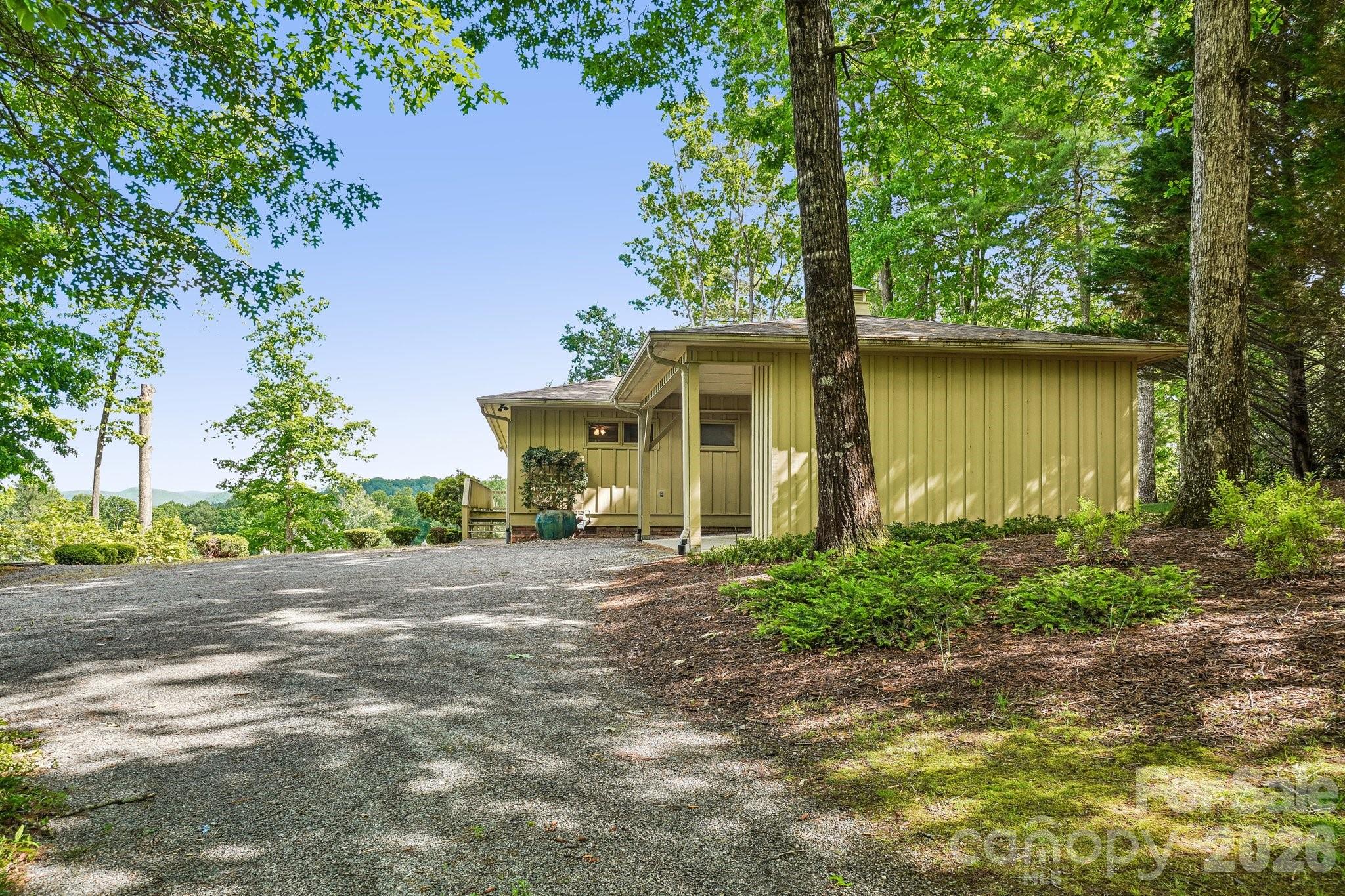 3 Greenbriar Woods Circle Etowah NC 28729