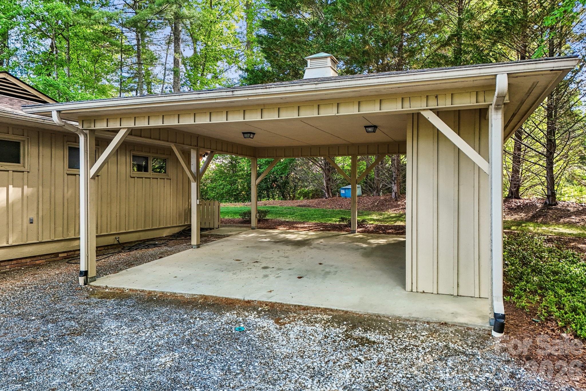 3 Greenbriar Woods Circle Etowah NC 28729