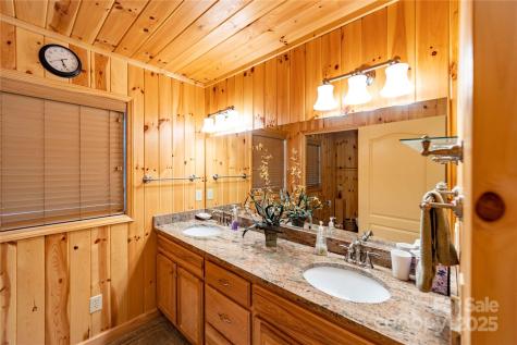 1053 Rich Hill Mountain Road Glade Valley NC 28627