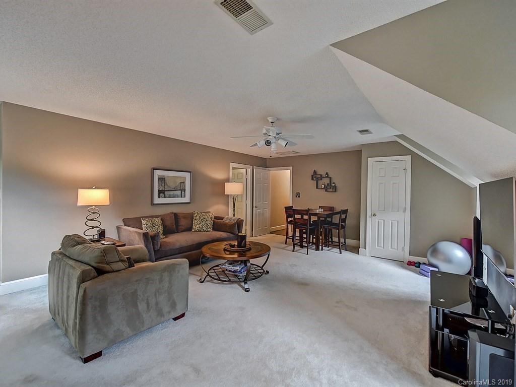 7324 Westcott Terrace Charlotte NC 28270