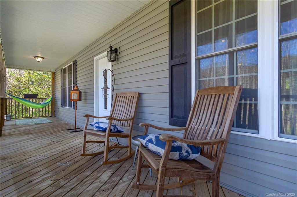 34 Stately Oak Way Swannanoa NC 28778