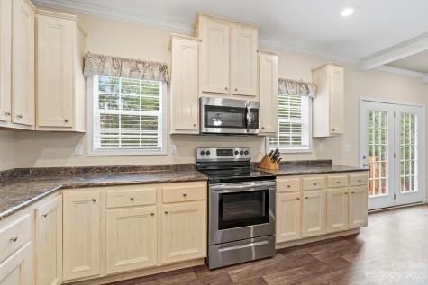 80 Cherie Lane Hendersonville NC 28739