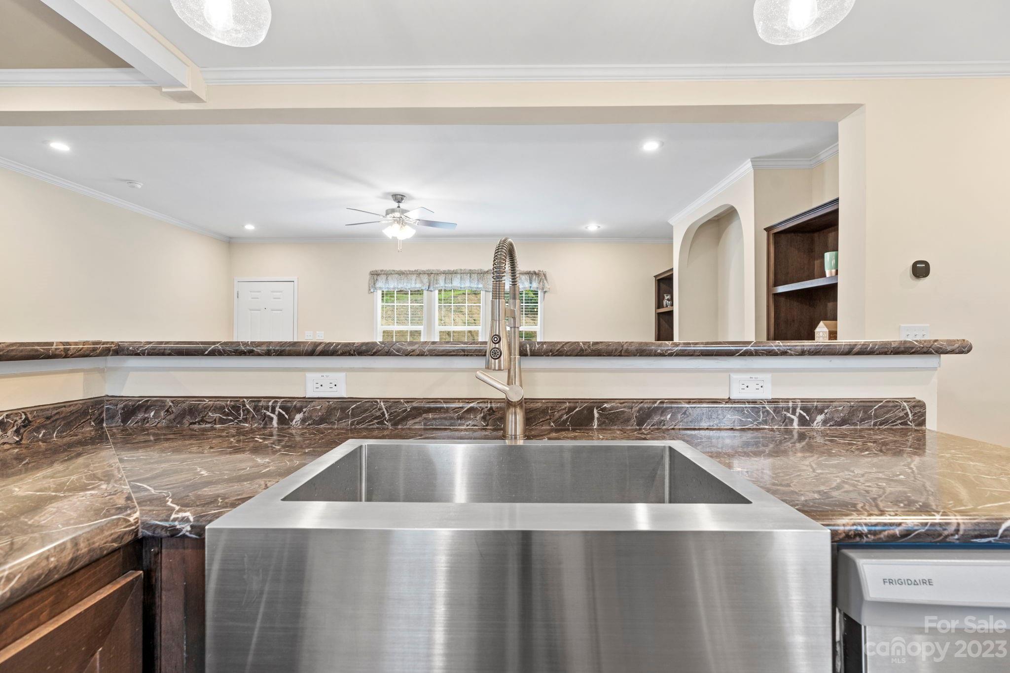 80 Cherie Lane Hendersonville NC 28739