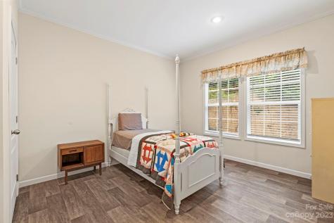 80 Cherie Lane Hendersonville NC 28739