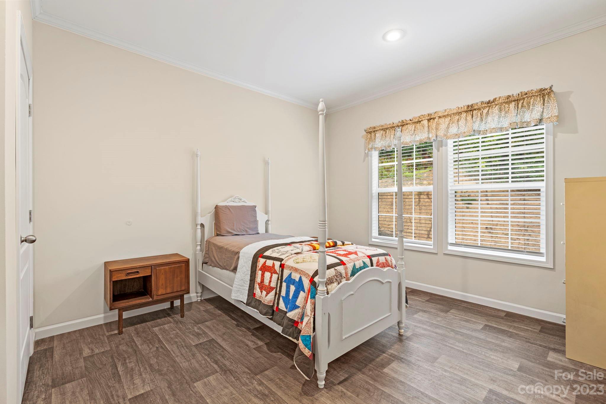 80 Cherie Lane Hendersonville NC 28739