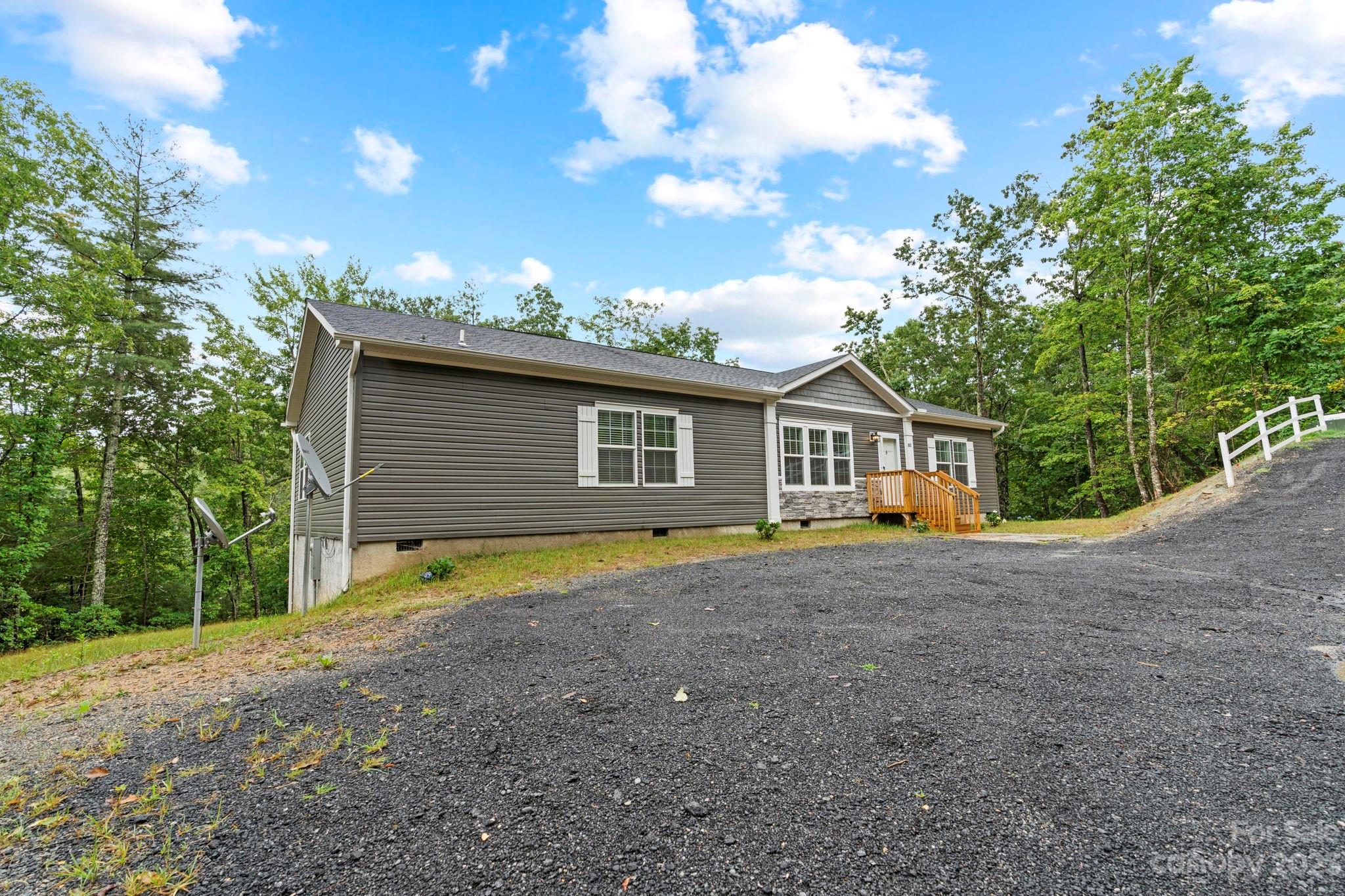 80 Cherie Lane Hendersonville NC 28739