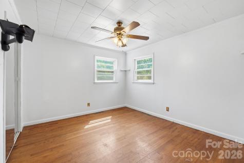 2308 11th Avenue NE Hickory NC 28601