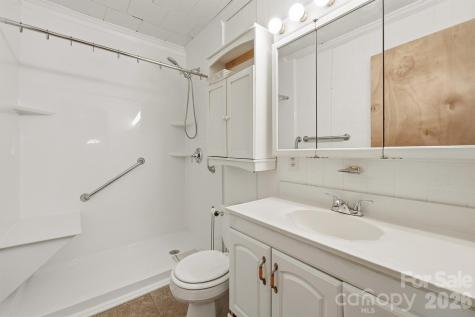 2308 11th Avenue NE Hickory NC 28601
