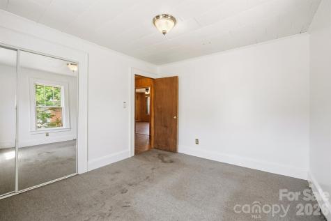 2308 11th Avenue NE Hickory NC 28601