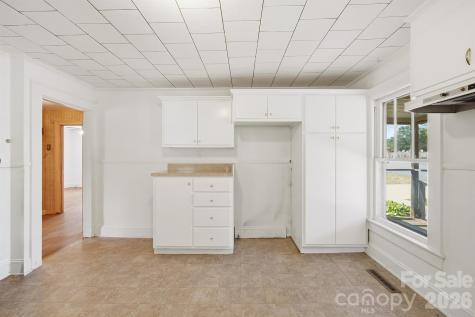 2308 11th Avenue NE Hickory NC 28601