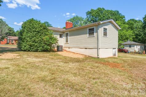 2308 11th Avenue NE Hickory NC 28601