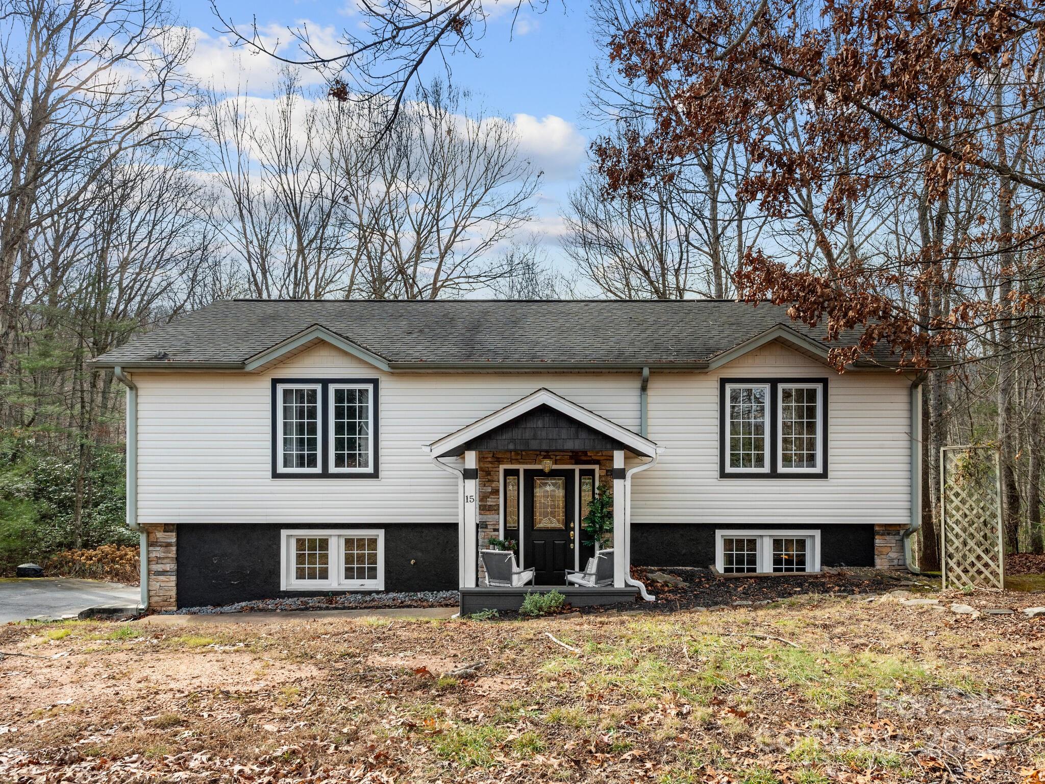 15 Whistle Ridge Road Candler NC 28715