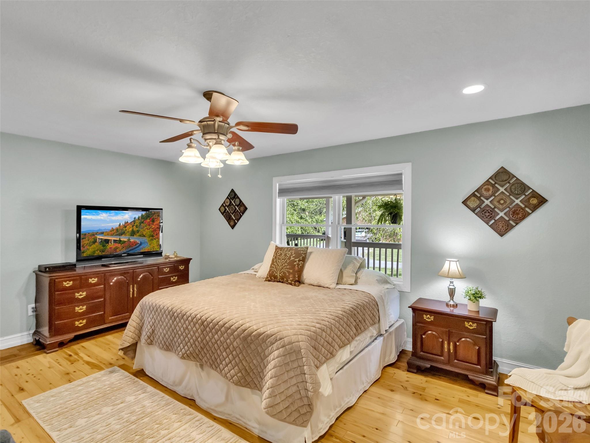 129 Hooper Haven Drive Waynesville NC 28786