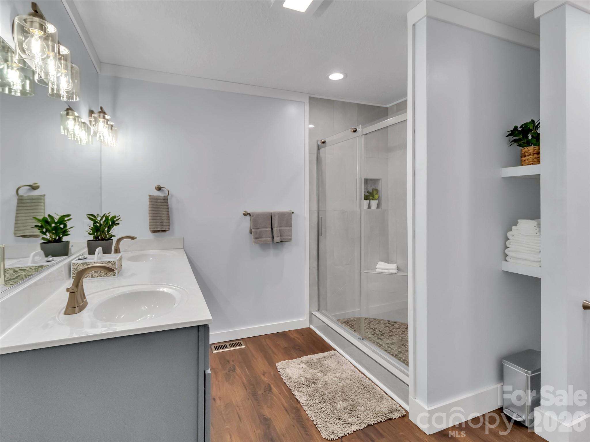 129 Hooper Haven Drive Waynesville NC 28786