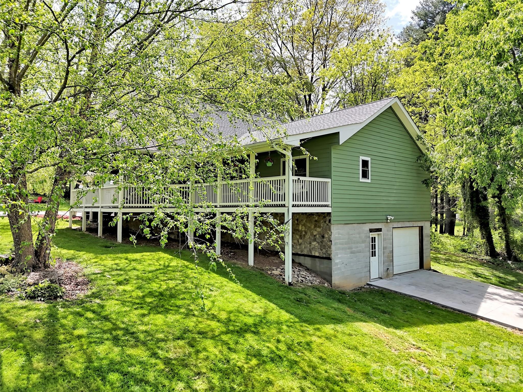 129 Hooper Haven Drive Waynesville NC 28786