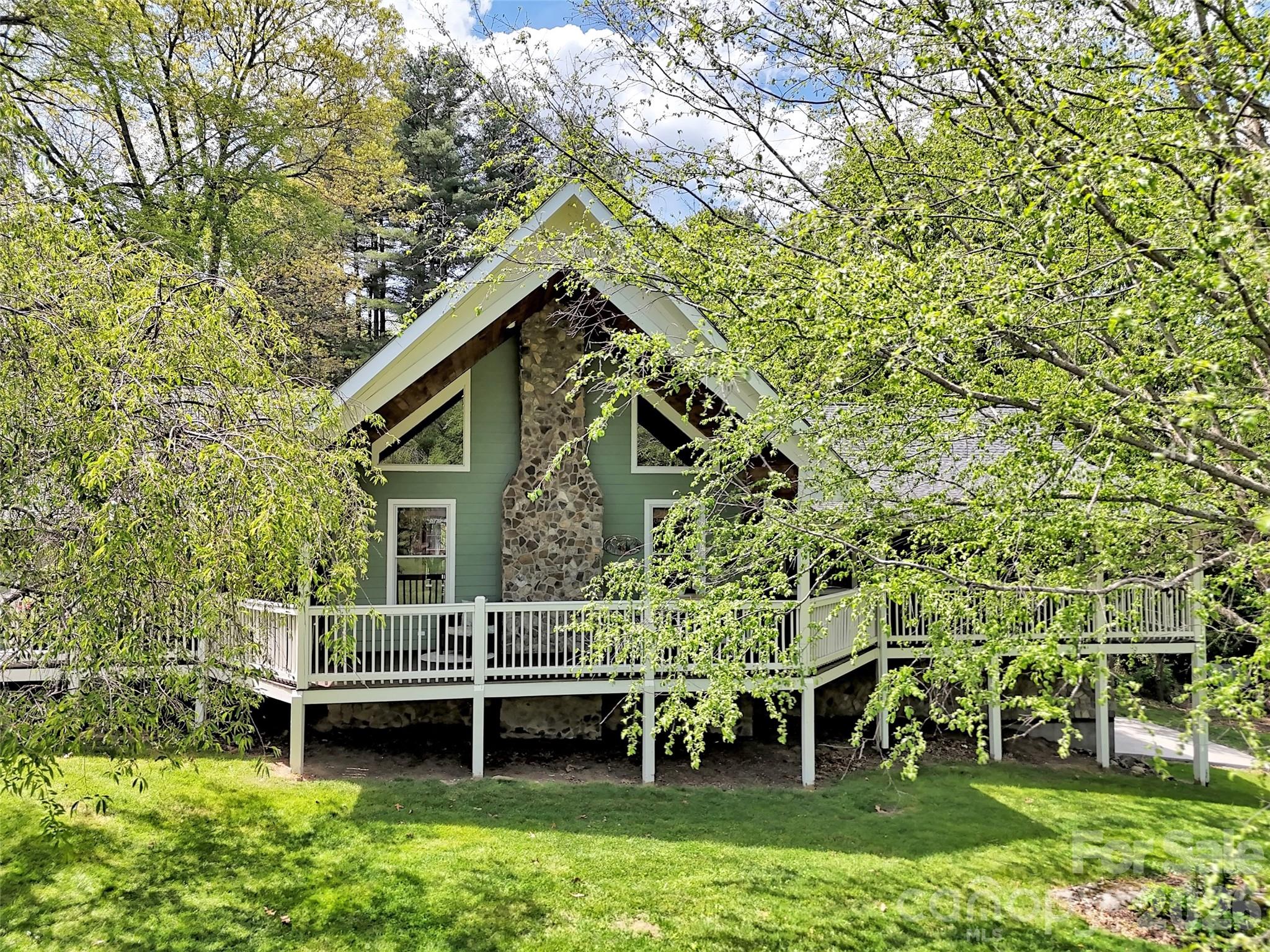 129 Hooper Haven Drive Waynesville NC 28786