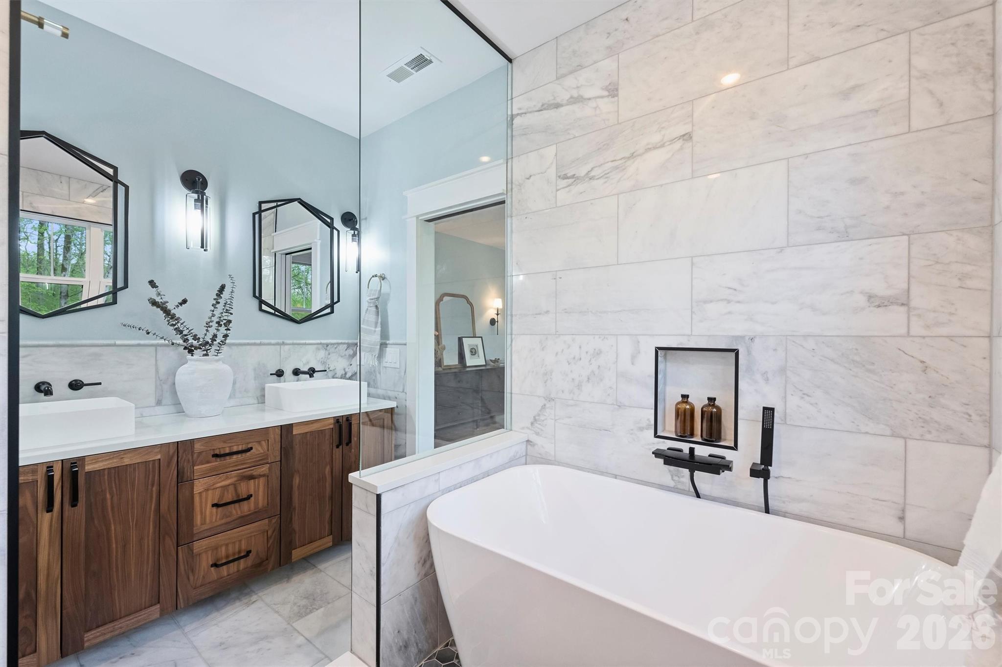 4001 Carmel Forest Drive Charlotte NC 28226