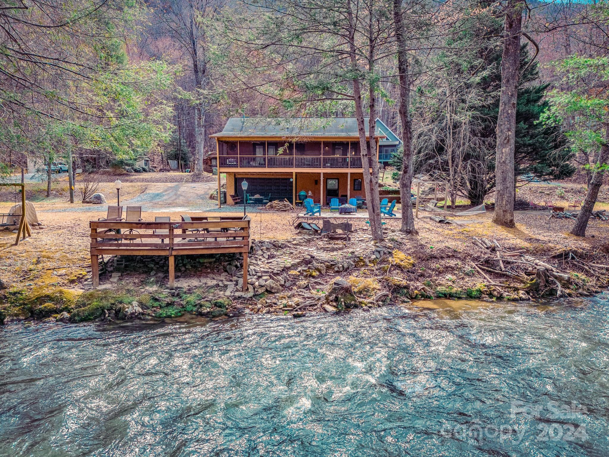 2761 Green River Cove Road Saluda NC 28773