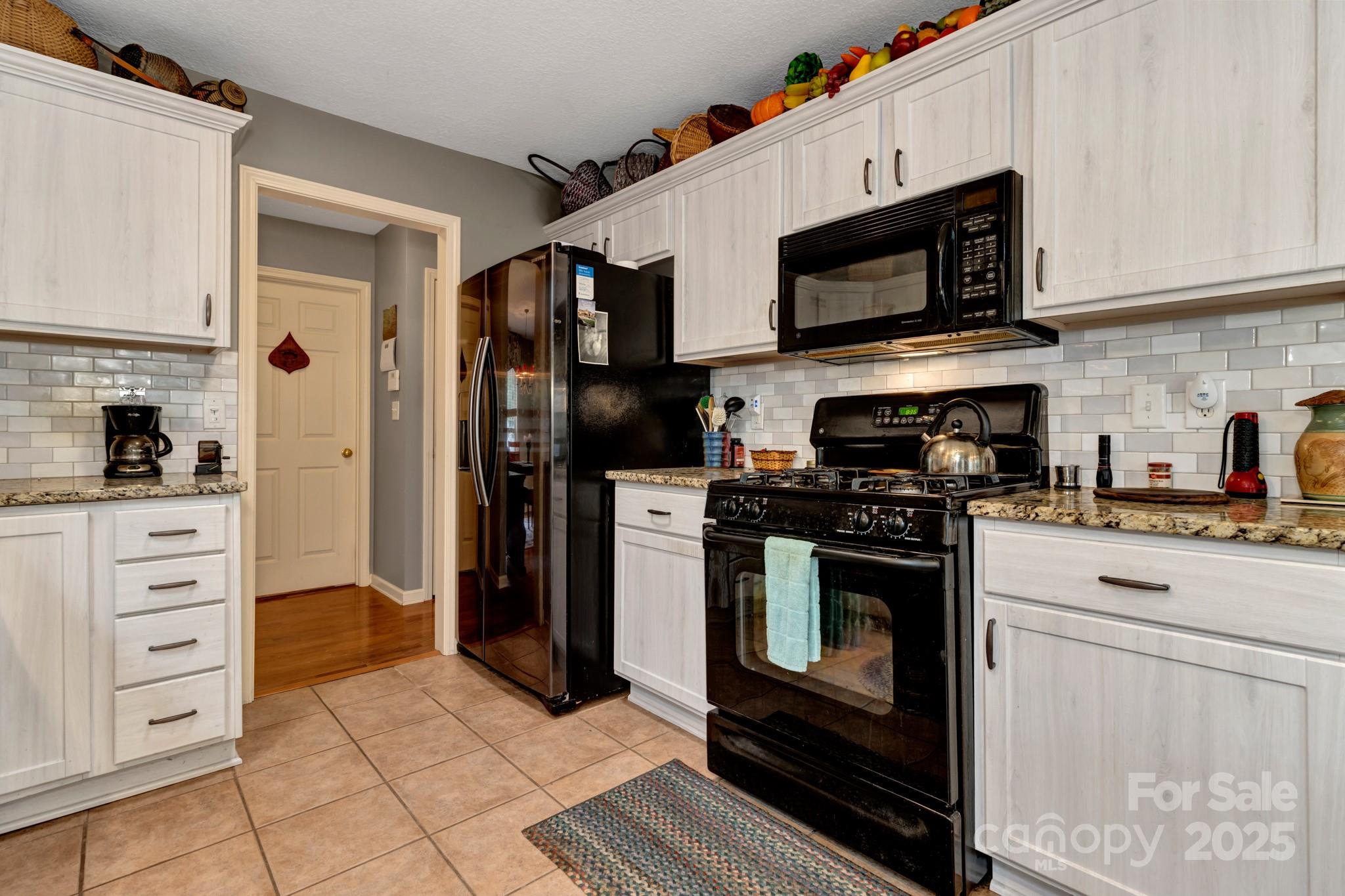 16 Sunview Circle Arden NC 28704