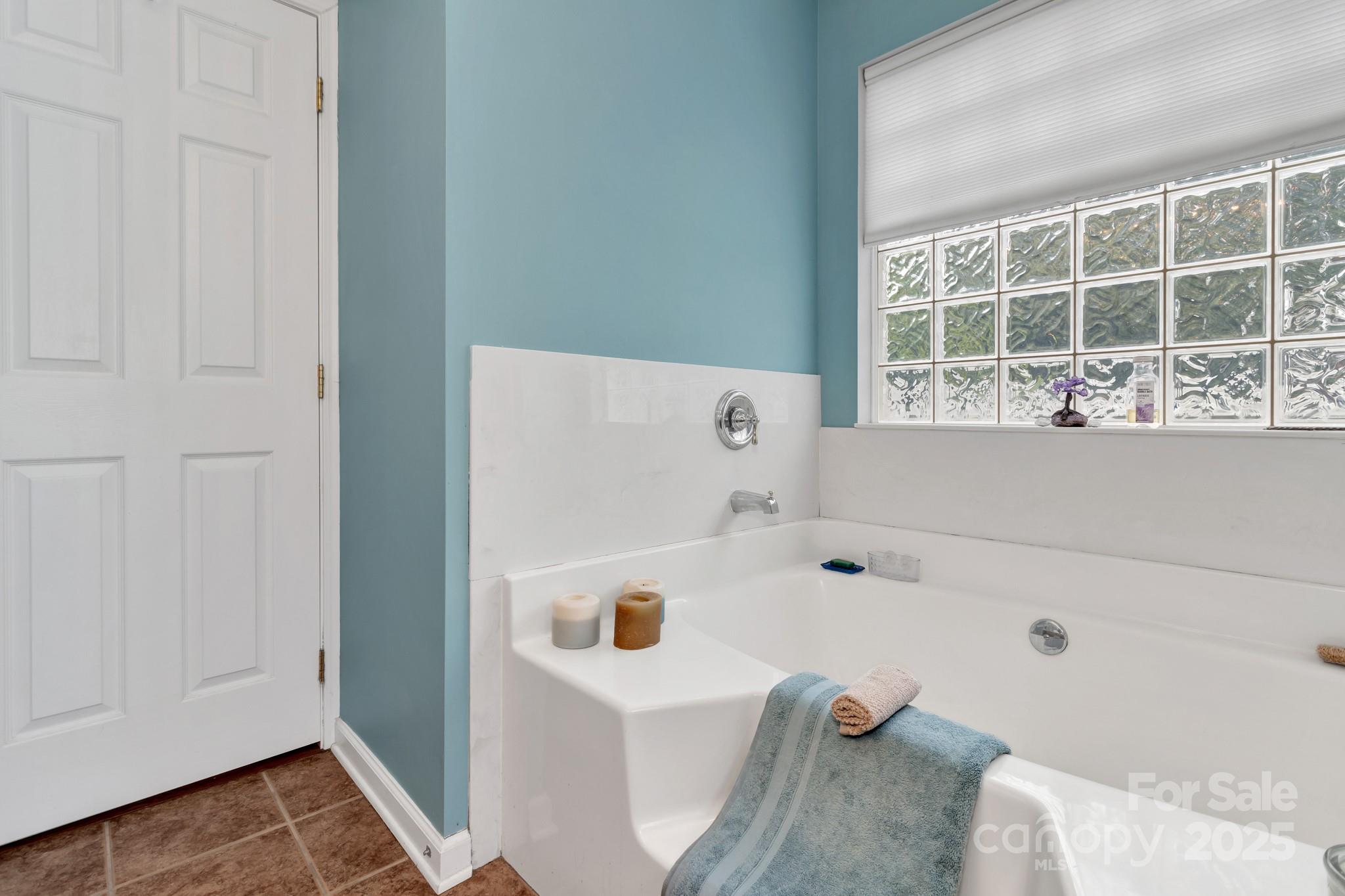 16 Sunview Circle Arden NC 28704