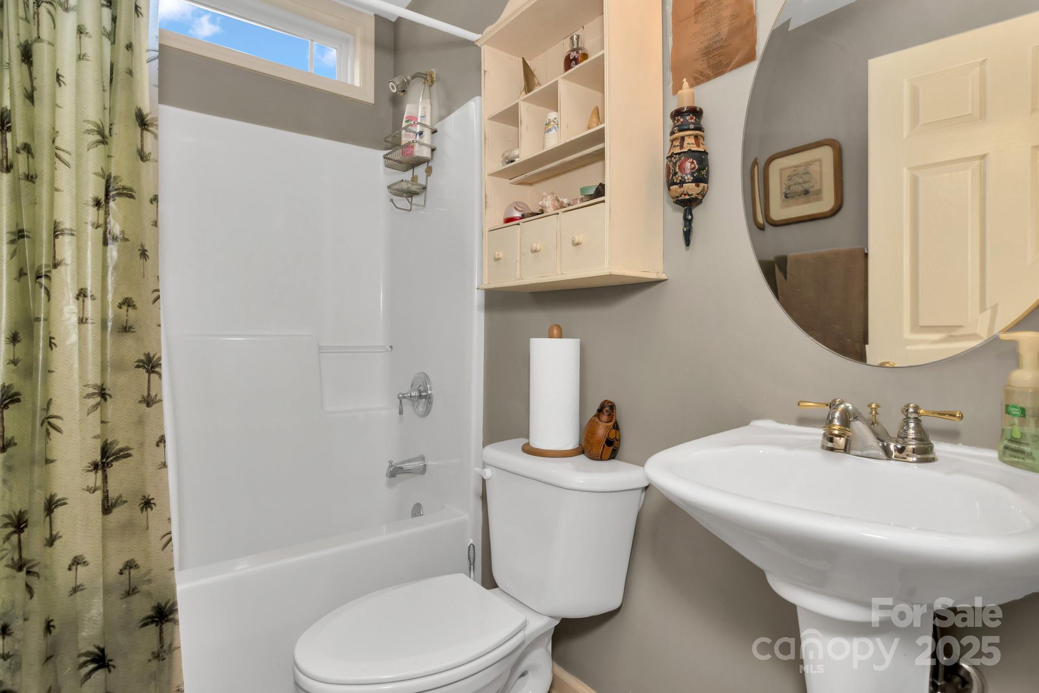 16 Sunview Circle Arden NC 28704