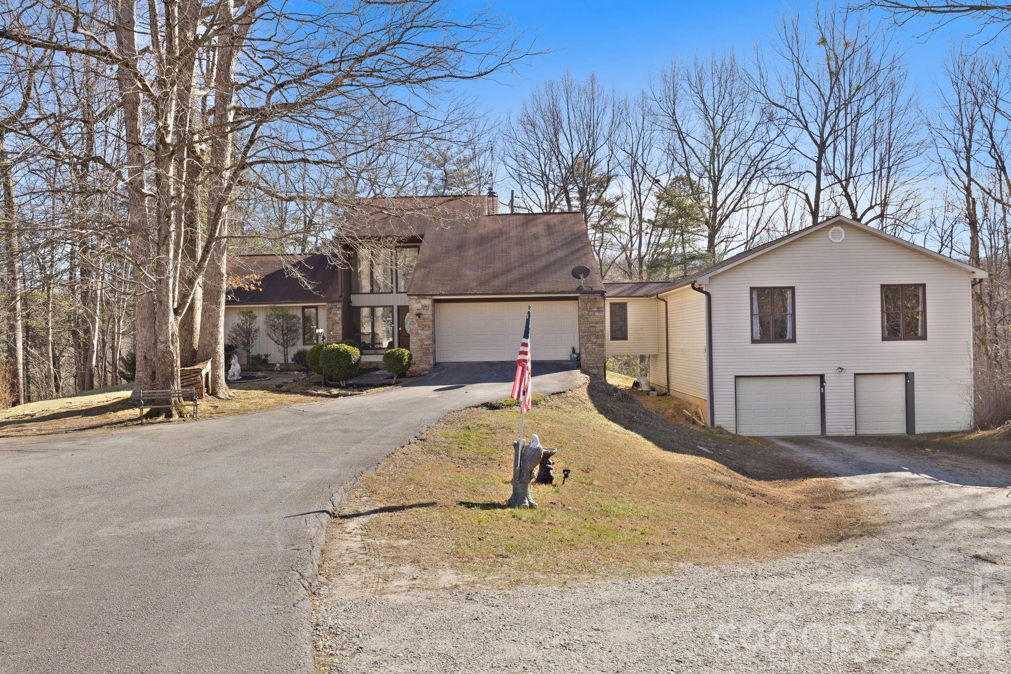 40 Country Bear Lane Flat Rock NC 28731