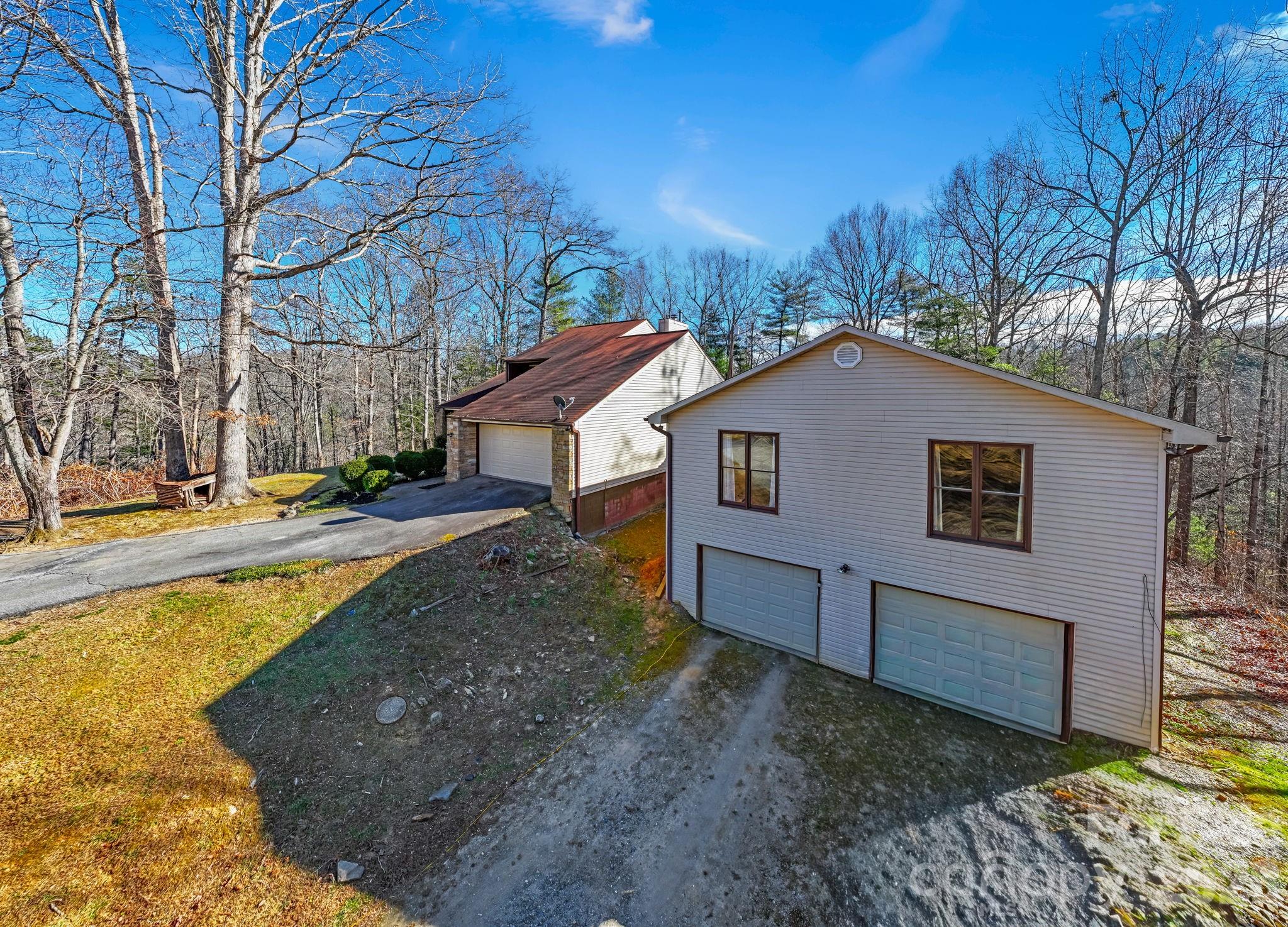 40 Country Bear Lane Flat Rock NC 28731