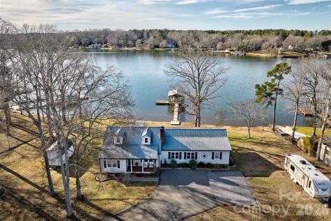 4353 Duck Haven Lane Lake Wylie SC 29710