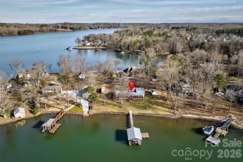 4353 Duck Haven Lane Lake Wylie SC 29710